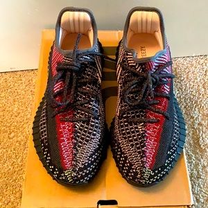 SOLD_Yeezy yecheil - worn once